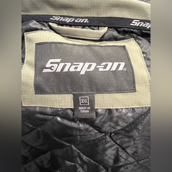 Snap-On Men’s Winter Coat - Picture 3 of 3